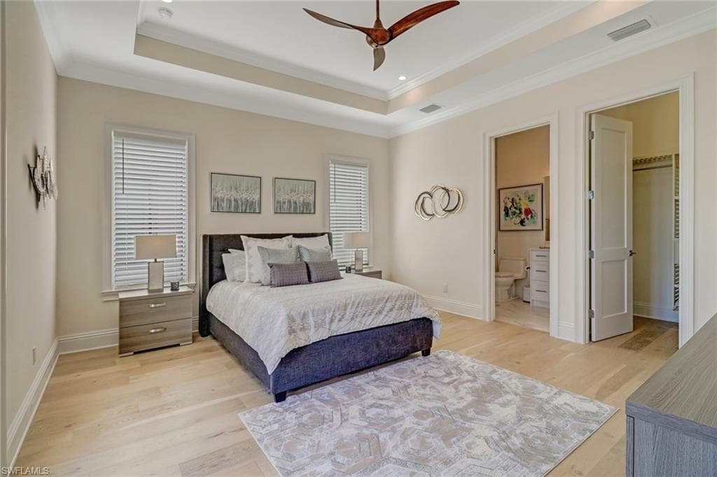 2875 Coco Lakes DR, NAPLES FL 34105-15
