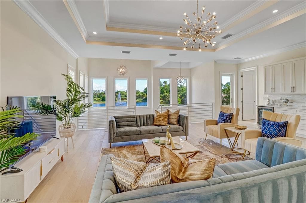 2875 Coco Lakes DR, NAPLES FL 34105-13