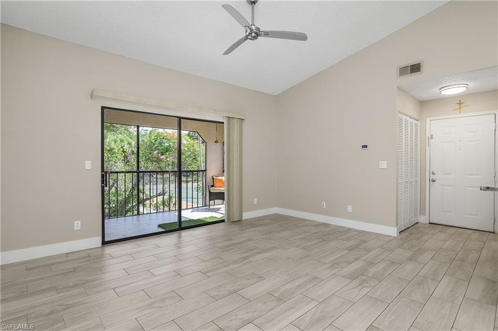 2214 Arbour Walk CIR # 2022, NAPLES FL 34109-1