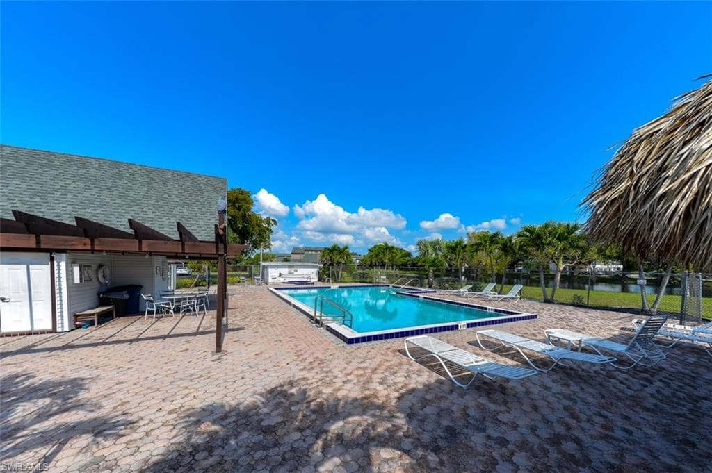 12964 Meadowood CT, FORT MYERS FL 33919-3