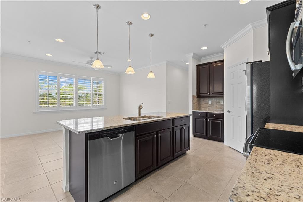 8531 Violeta ST # 203, ESTERO FL 34135-9