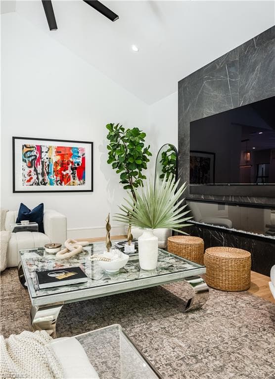 681 Katemore LN, NAPLES FL 34108-16