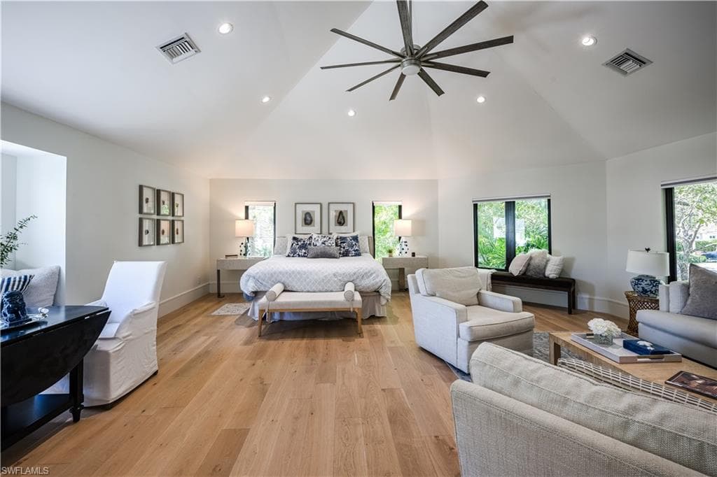 681 Katemore LN, NAPLES FL 34108-31