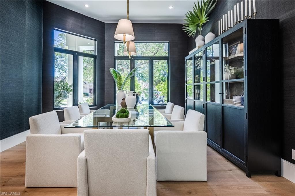 681 Katemore LN, NAPLES FL 34108-8