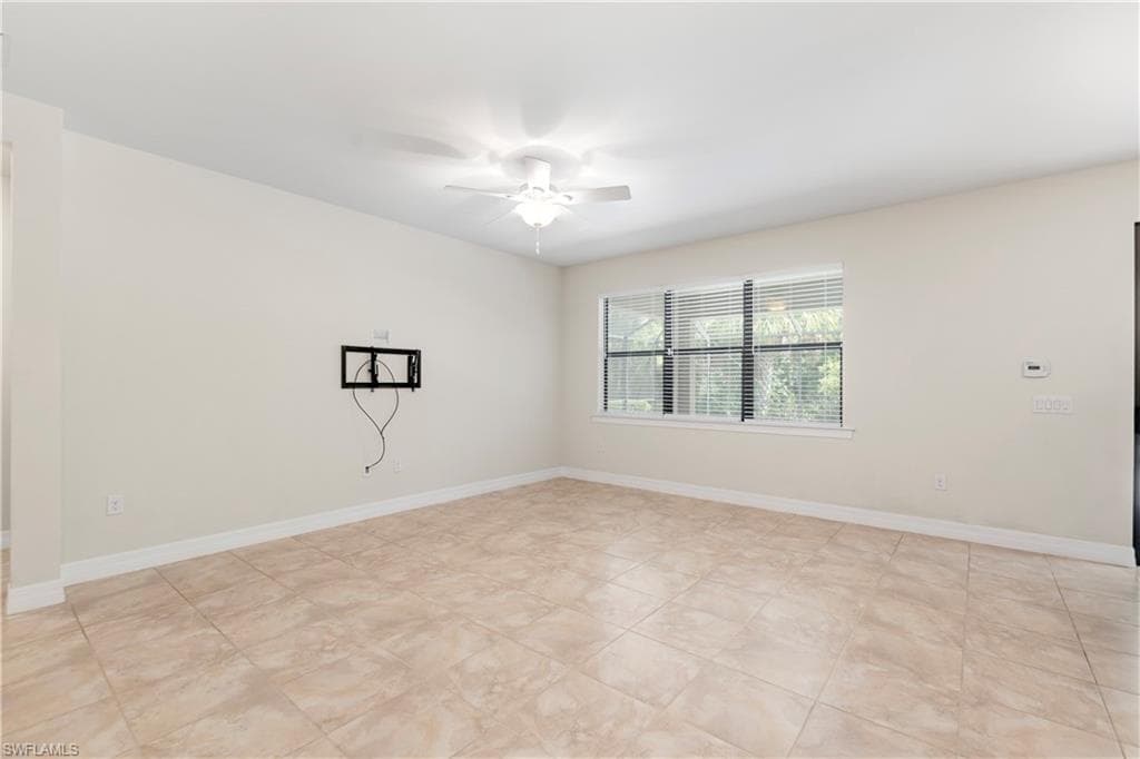 3322 Hampton BLVD, ALVA FL 33920-11