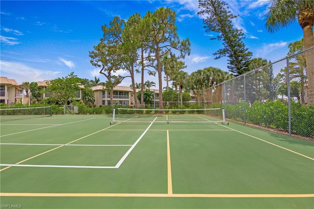 1549 Sandpiper ST # 89, NAPLES FL 34102-22