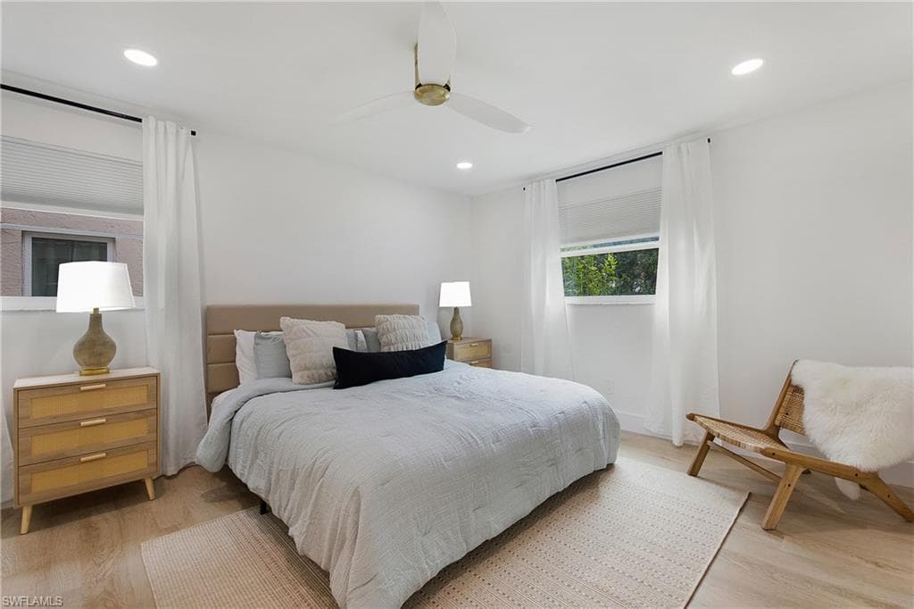1549 Sandpiper ST # 89, NAPLES FL 34102-8