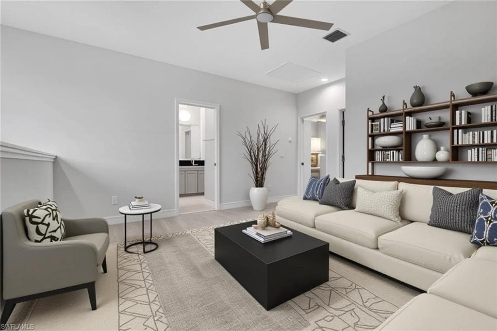 7501 Carnegie WAY, NAPLES FL 34119-22