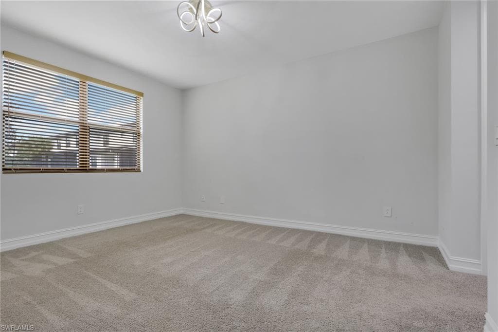 7501 Carnegie WAY, NAPLES FL 34119-15