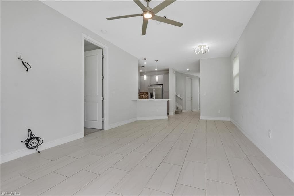 7501 Carnegie WAY, NAPLES FL 34119-8