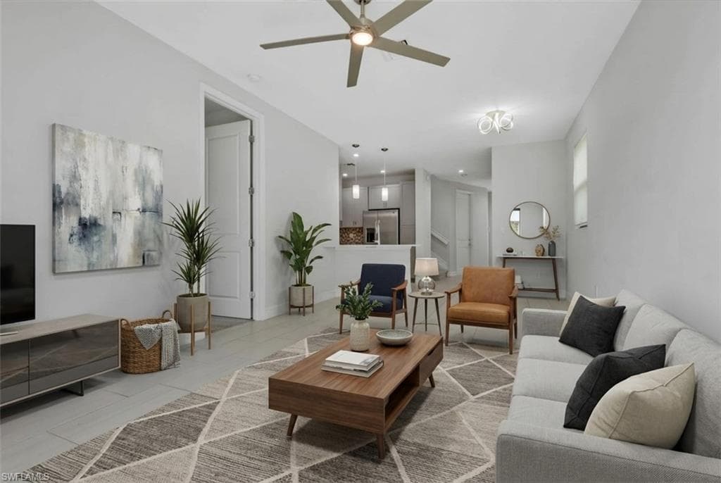 7501 Carnegie WAY, NAPLES FL 34119-7