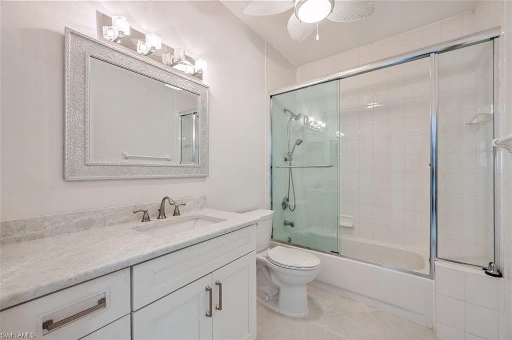 74 Silver Oaks CIR # 202, NAPLES FL 34119-23