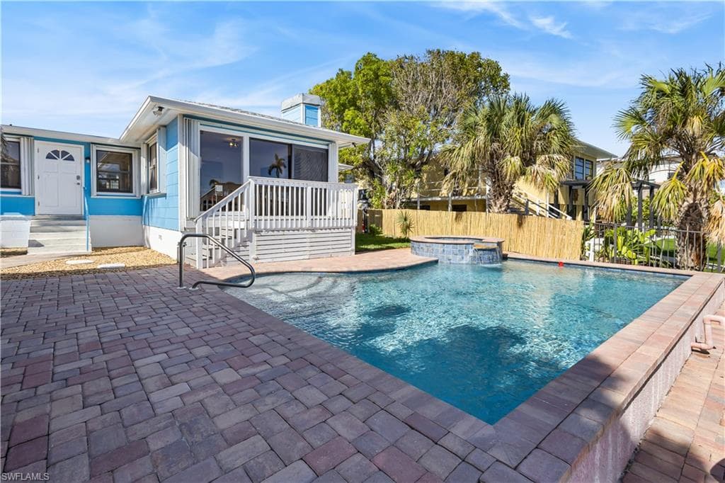 250 Ohio AVE, FORT MYERS BEACH FL 33931-4