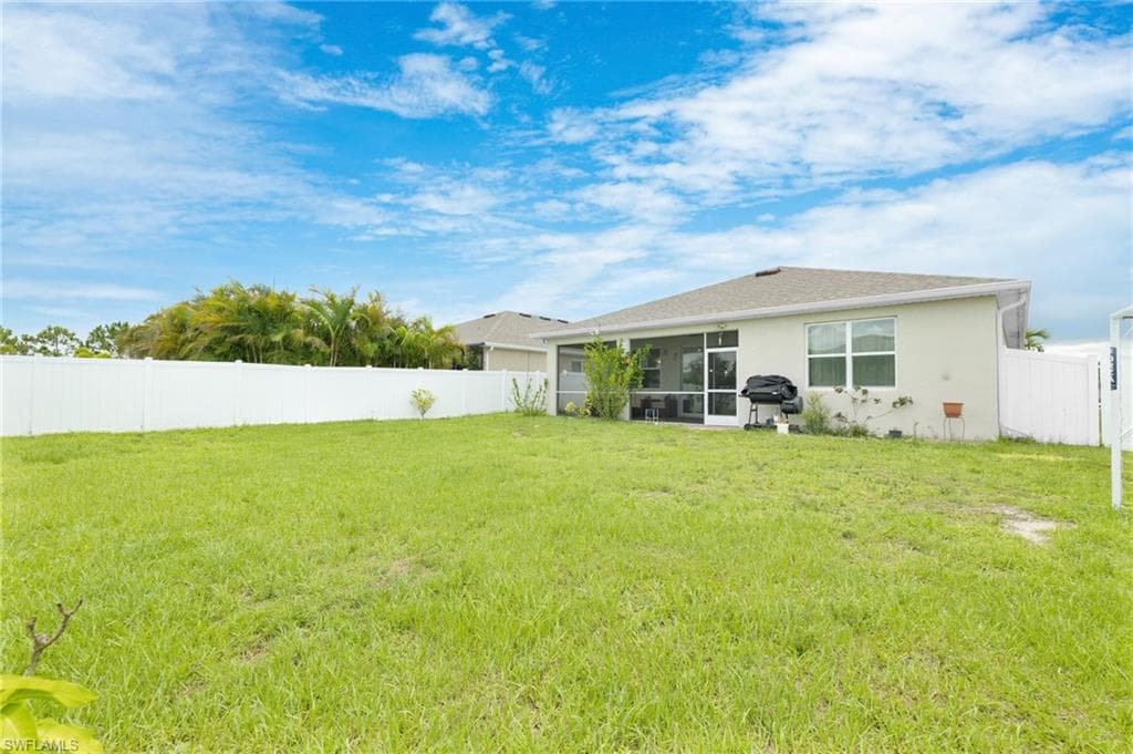 3289 Baravaldo CIR, CAPE CORAL FL 33909-12