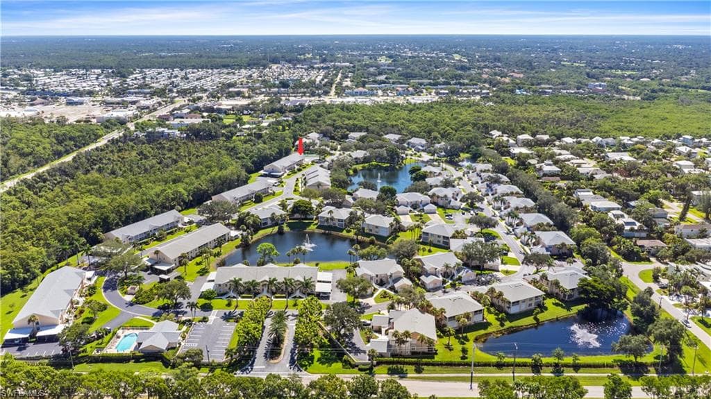 757 Wiggins Lake DR # 106, NAPLES FL 34110-33