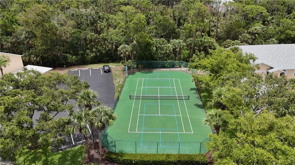 773 Wiggins Lake DR # 105, NAPLES FL 34110-15