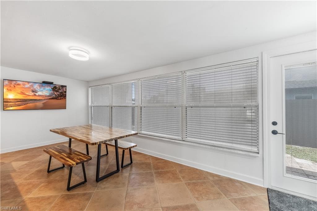 5654 Natoma DR, FORT MYERS FL 33919-6