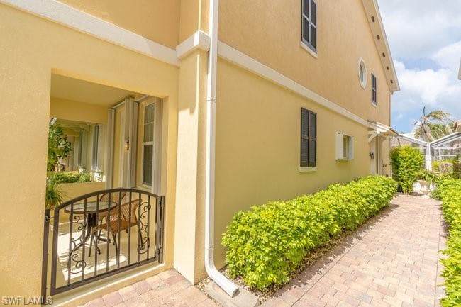 8055 Sorrento LN, NAPLES FL 34114-4