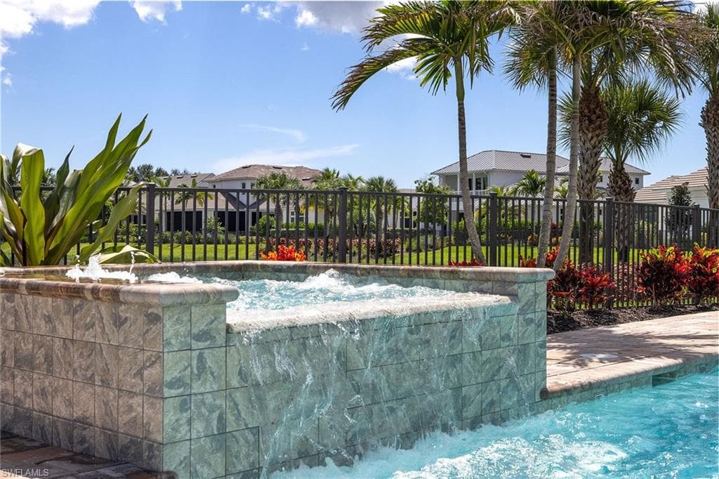 16776 Enclave CIR, NAPLES FL 34110-10