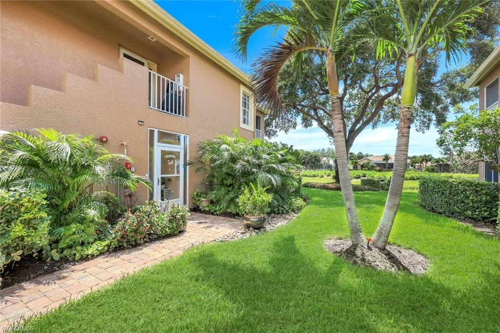 13201 Sherburne CIR # 102, BONITA SPRINGS FL 34135-18