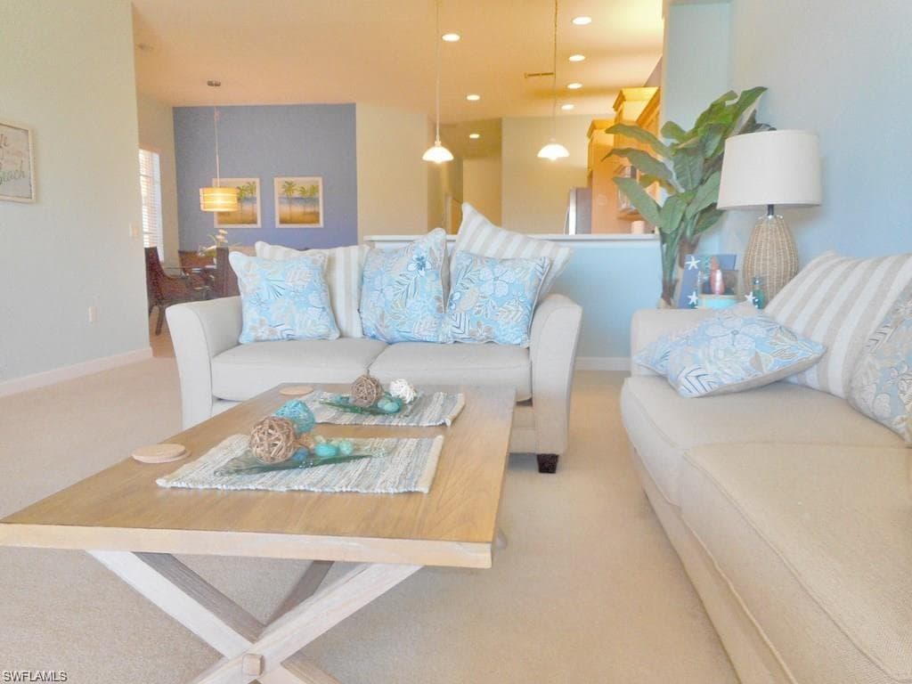 8565 Via Garibaldi CIR # 203, ESTERO FL 33928-5