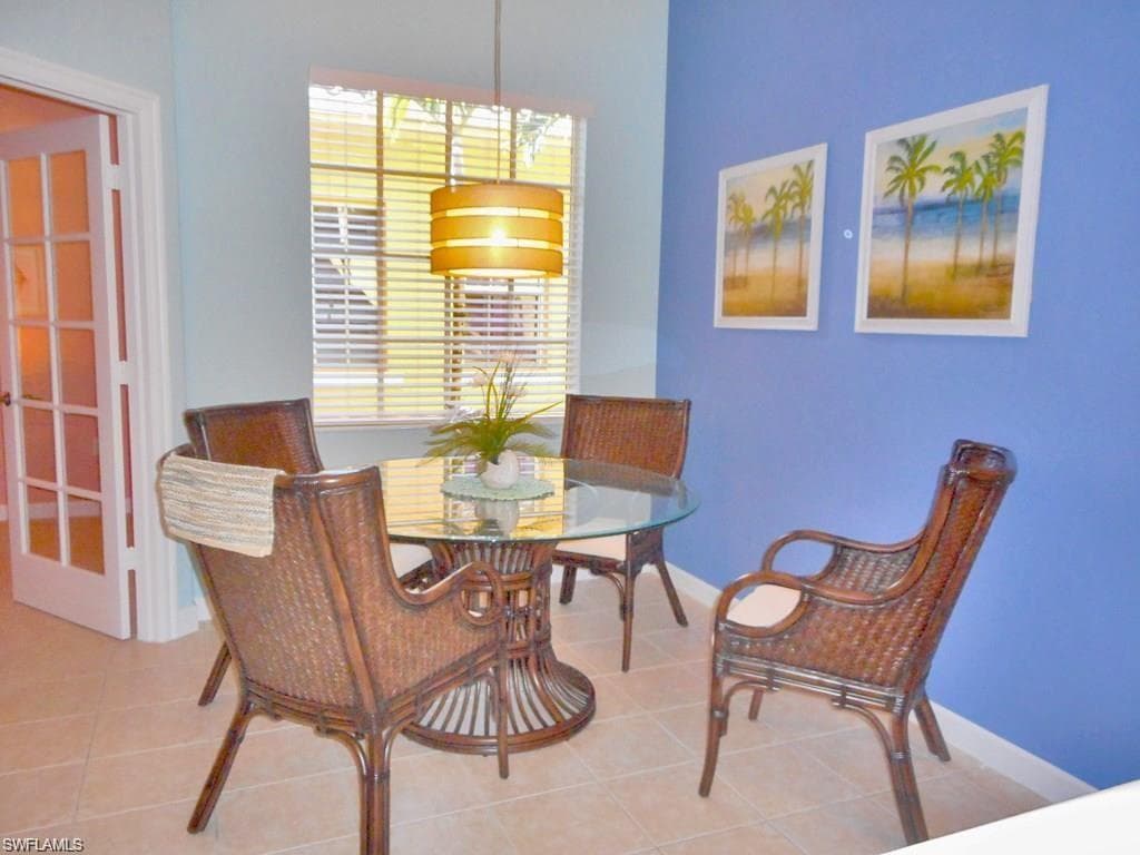 8565 Via Garibaldi CIR # 203, ESTERO FL 33928-6