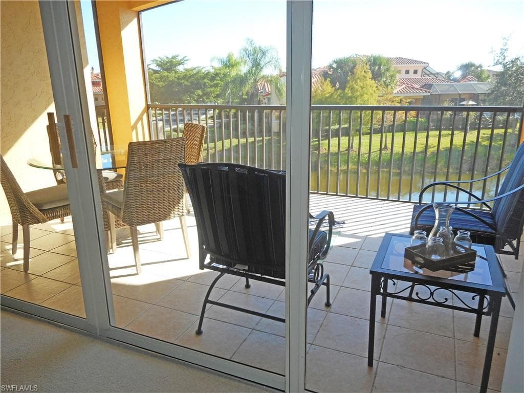 8565 Via Garibaldi CIR # 203, ESTERO FL 33928-19