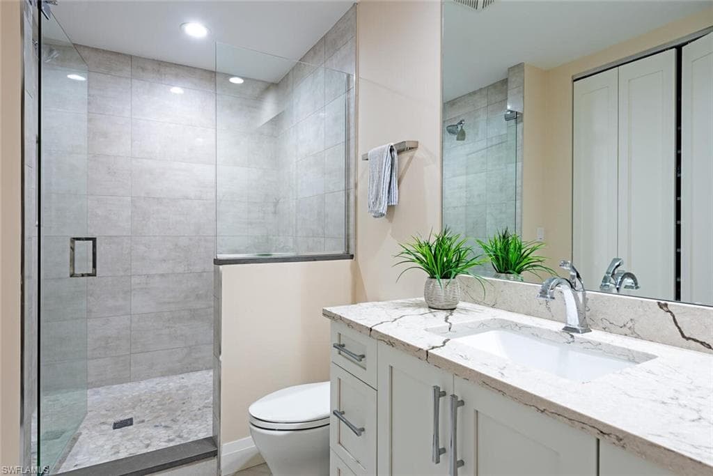 400 Flagship DR # 1002, NAPLES FL 34108-12