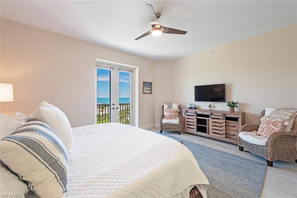 400 Flagship DR # 1002, NAPLES FL 34108-8