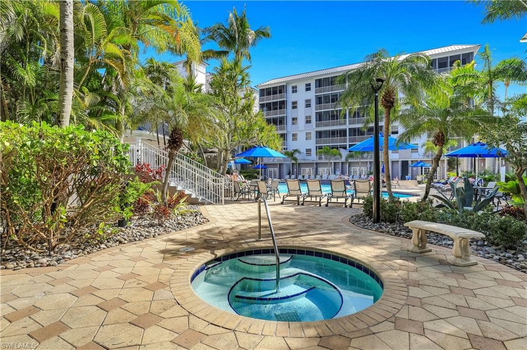400 Flagship DR # 1002, NAPLES FL 34108-23