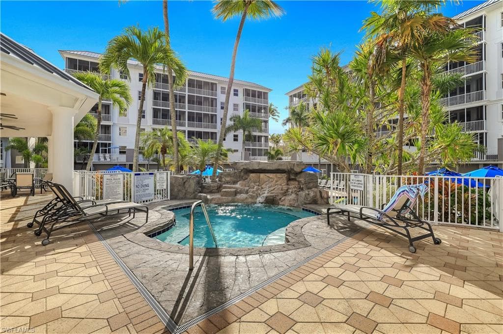 400 Flagship DR # 1002, NAPLES FL 34108-20