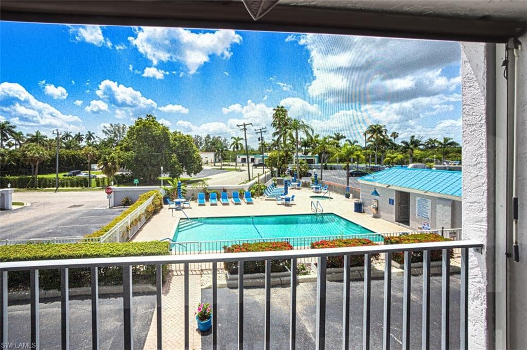 2885 Palm Beach BLVD # 105, FORT MYERS FL 33916-1