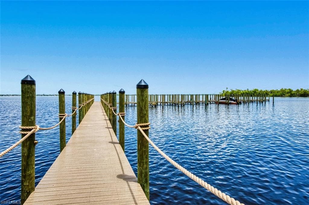 2885 Palm Beach BLVD # 105, FORT MYERS FL 33916-39