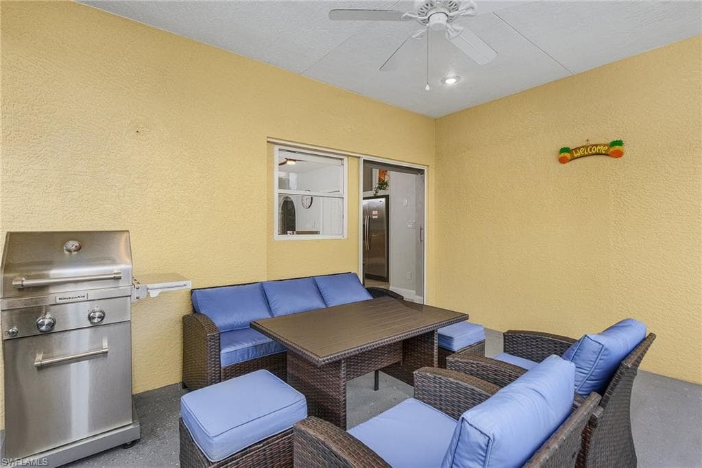 794 95th AVE N, NAPLES FL 34108-26