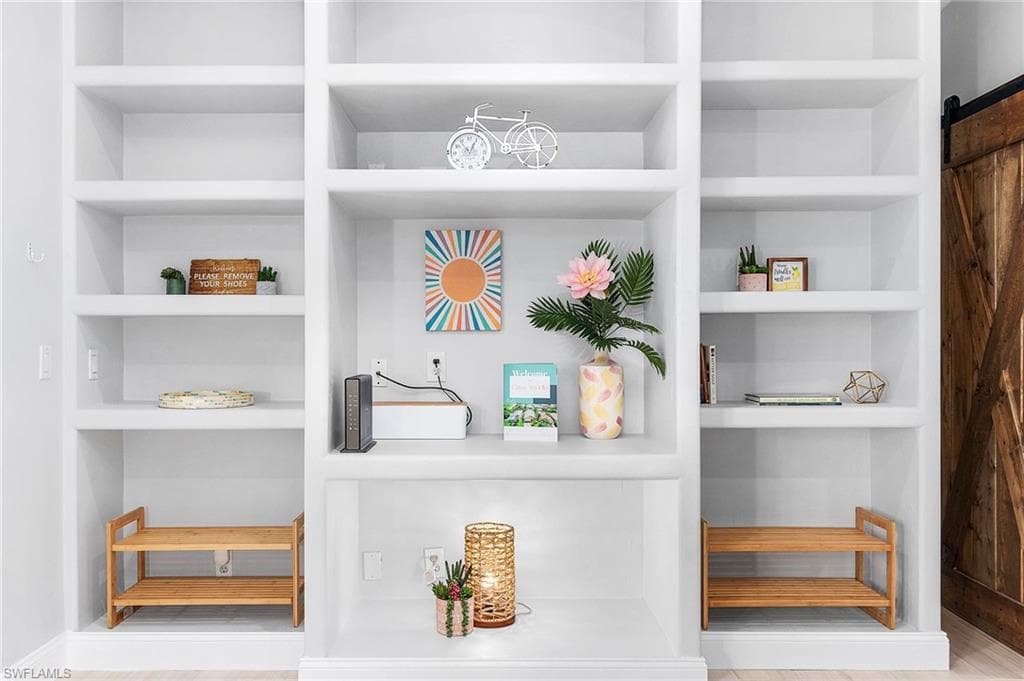 794 95th AVE N, NAPLES FL 34108-7