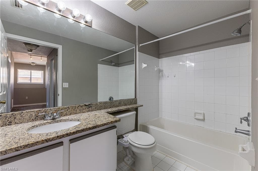 6330 Aragon WAY # 207, FORT MYERS FL 33966-7