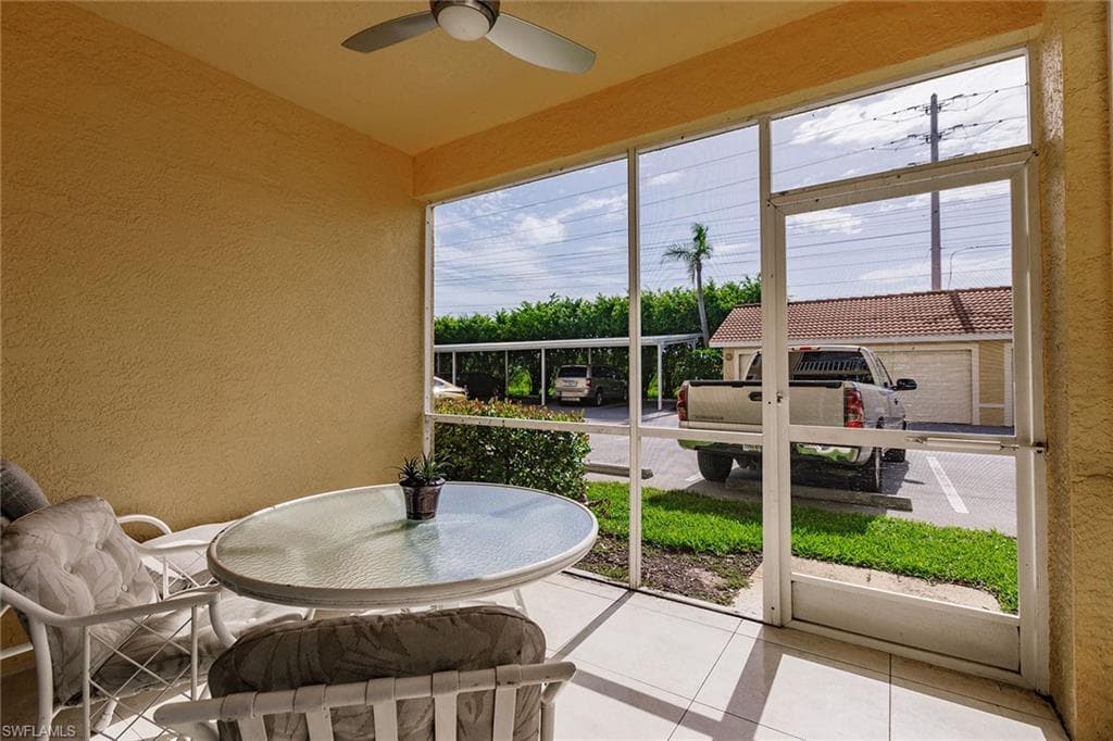 4700 Saint Croix LN # 318, NAPLES FL 34109-31