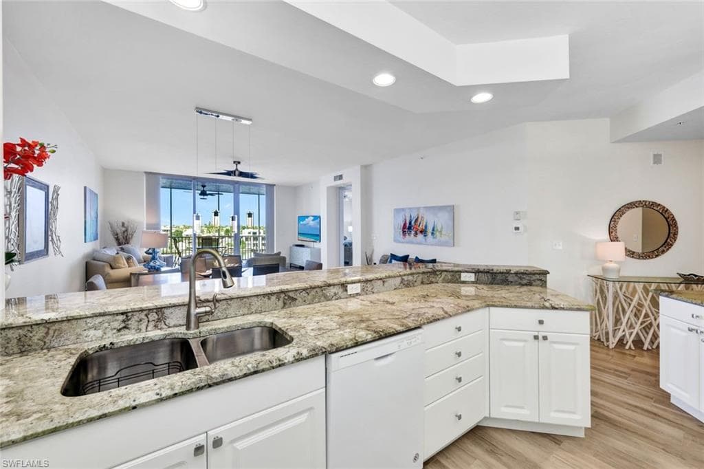 410 FLAGSHIP DR # 505, NAPLES FL 34108-6