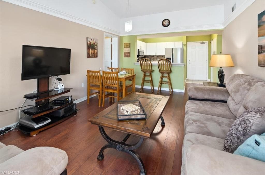 8297 KEY ROYAL LN # 331, NAPLES FL 34119-4