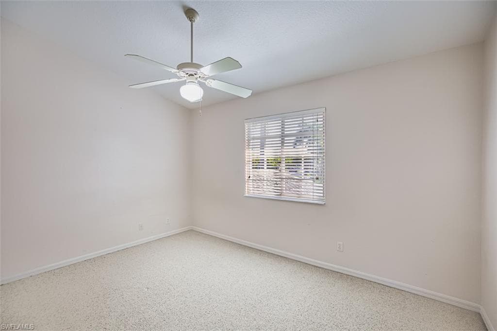 10058 Pacific Pines AVE, FORT MYERS FL 33966-25