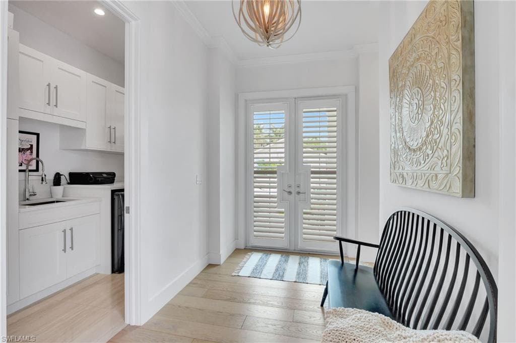 2120 Curtis ST, NAPLES FL 34112-3