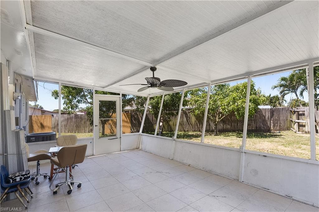 1141 S Alhambra CIR, NAPLES FL 34103-21