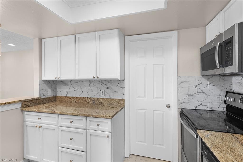 1141 S Alhambra CIR, NAPLES FL 34103-10
