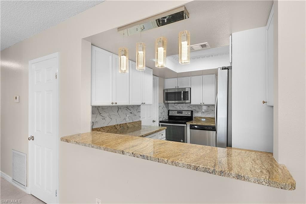 1141 S Alhambra CIR, NAPLES FL 34103-7