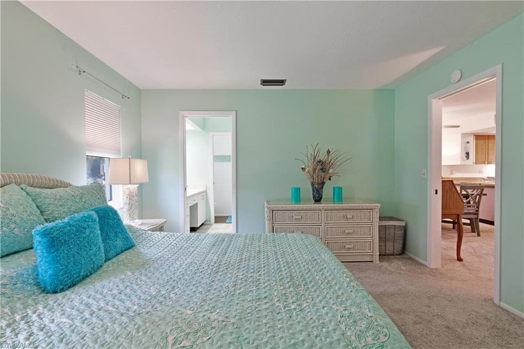 6108 Penny LN, BRADENTON FL 34207-34