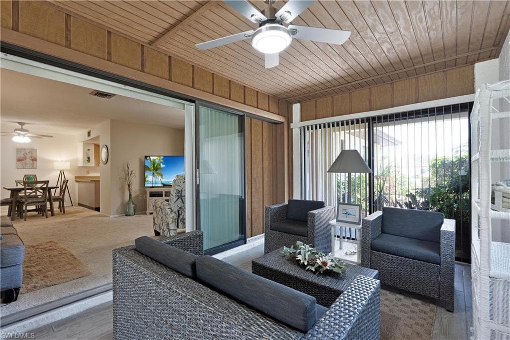 6108 Penny LN, BRADENTON FL 34207-24