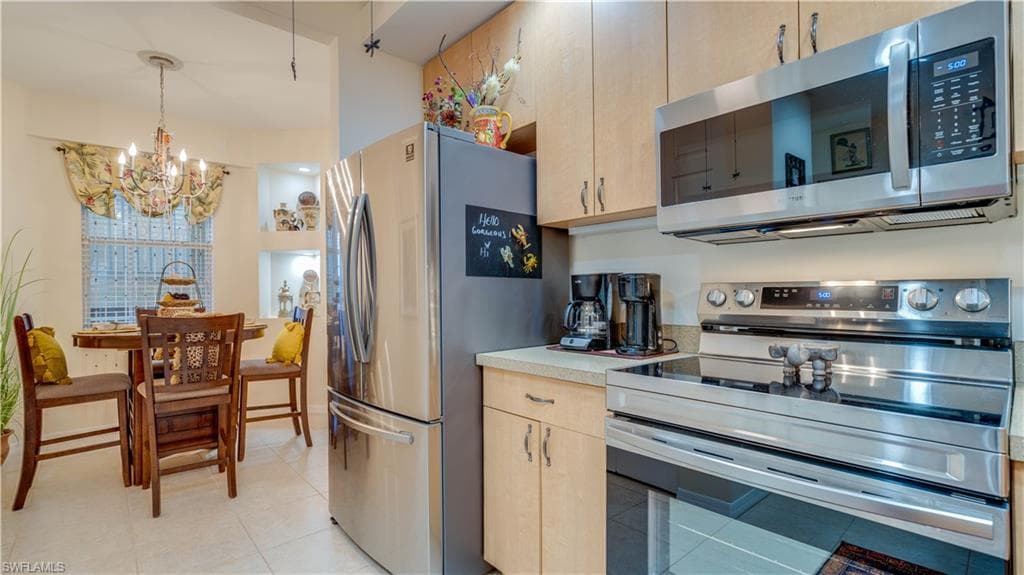 1133 Van Loon Commons CIR # 202, CAPE CORAL FL 33909-5