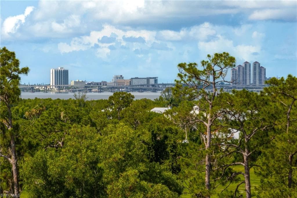 15250 Riverbend BLVD # 101, NORTH FORT MYERS FL 33917-23