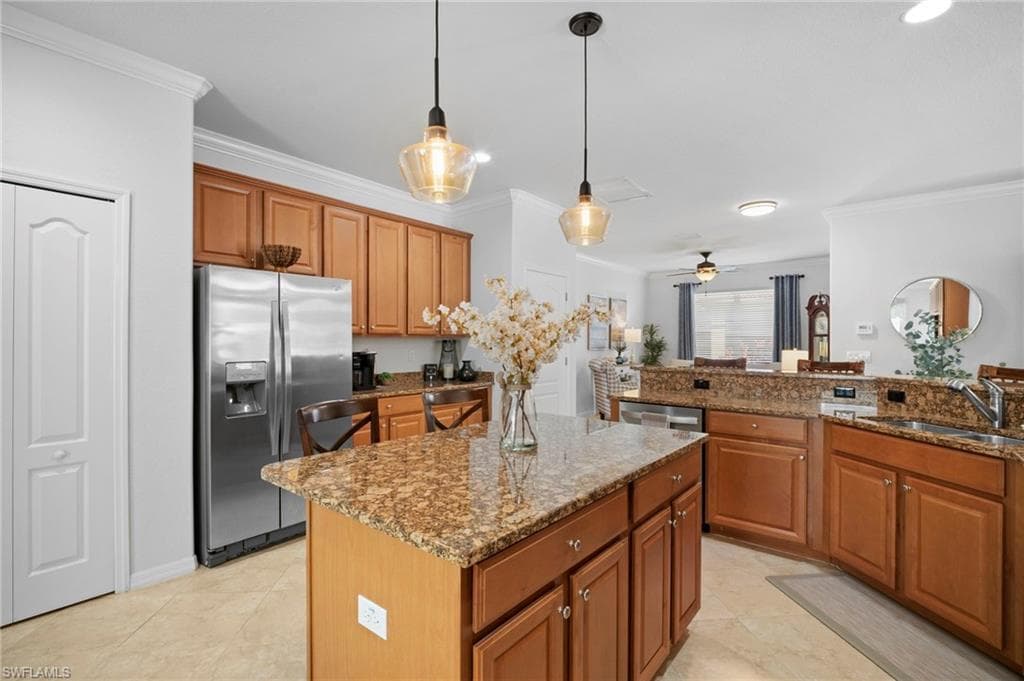 8088 Piedmont DR, NAPLES FL 34104-12