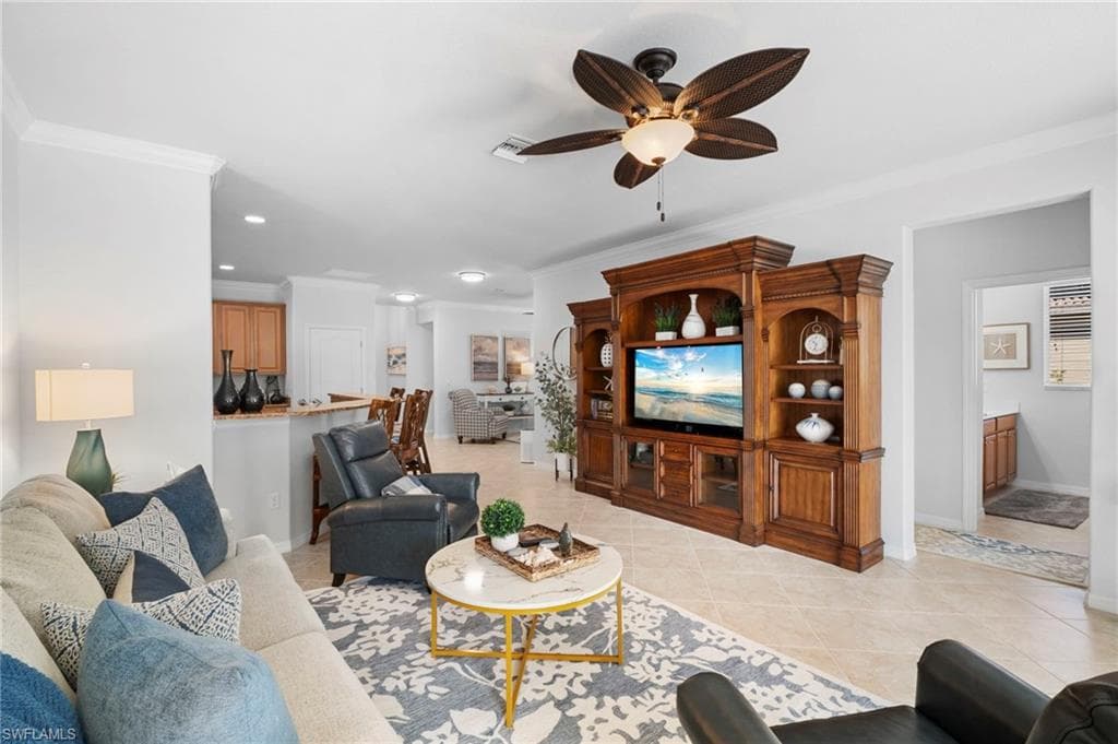 8088 Piedmont DR, NAPLES FL 34104-15